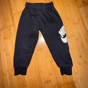 Nike Black Sweatpants Relaxed Fit Joggers